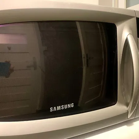 Lovely With Patio Apartamento *