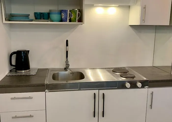 Lovely With Patio Apartment *